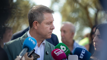 El presidente de Castilla-La Mancha, Emiliano García-Page, inaugura el gimnasio municipal de Navalcán.

REMITIDA / HANDOUT por PIEDAD LÓPEZ/JCCM
Fotografía remitida a medios de comunicación exclusivamente para ilustrar la noticia a la que hace referencia la imagen, y citando la procedencia de la imagen en la firma
26/8/2026