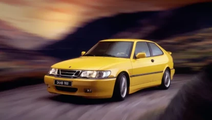 Saab 900, cualquier aficionado recordará la marca sueca gemela de Volvo