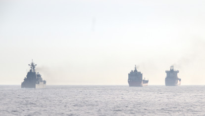 El patrullero de la Armada española Tagomago realiza seguimiento de buques rusos en el estrecho de Gibraltar