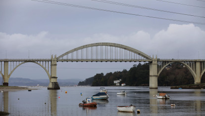 Puente del Pedrido, que enlaza Bergondo y Paderne