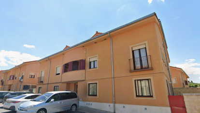 Vivienda donde un joven convivía con el cadáver de su padre para cobrar su pensión