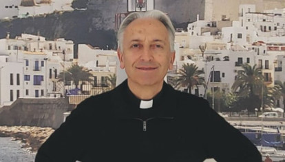 El padre Fernando Cuevas es un sacerdote español del Opus Dei, de más de 70 años y oriundo de Ibiza