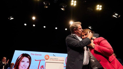 Emiliano García Page junto a Tita García, exalcaldesa de Talavera de la Reina