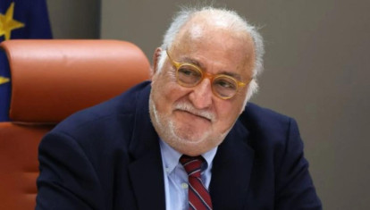 Pere Navarro tiene que hablar de la baliza V16 en todas sus declaraciones