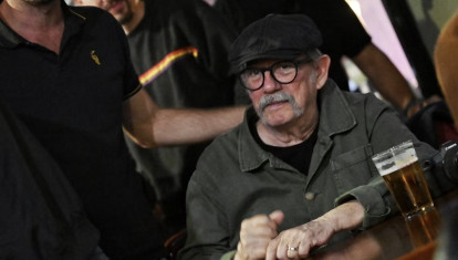 Silvio Rodríguez en la taberna Garibaldi de Madrid