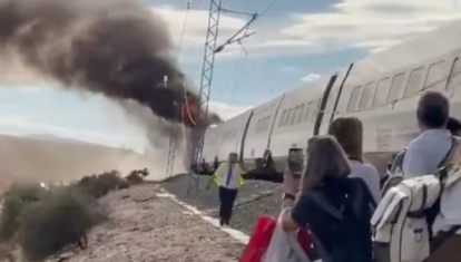 El incendio registrado en un AVE a su paso por Ricla (Zaragoza)
