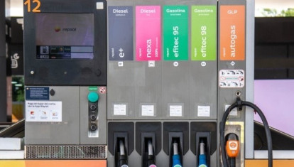 En las gasolineras españolas ya hay gasolina y gasóleo renovable cero emisiones