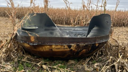 Basura espacial encontrada en un campo de Minessota, EE.UU.