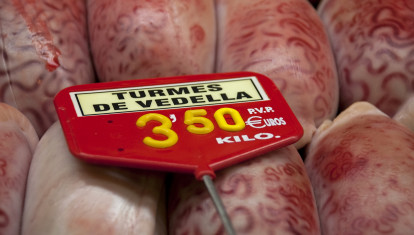 Casquería en una carnicería de Barcelona