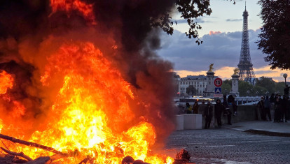 (Foto de ARCHIVO)
FRANCE, PARIS - OCTOBER 17, 2026: People protest against rising fuel prices and falling purchasing power on the city streets,Image: 1144172106, License: Rights-managed, Restrictions: * Switzerland And Russia Rights Out *, Model Release: no , Credit line: ???????? ????????? / Zuma Press / Europa Press
Editorial licence valid only for Spain and 3 MONTHS from the date of the image, then delete it from your archive. For non-editorial and non-licensed use, please contact EUROPA PRESS.
Васильев Александр / Zuma Press / Europa Press
17/10/2026 ONLY FOR USE IN SPAIN