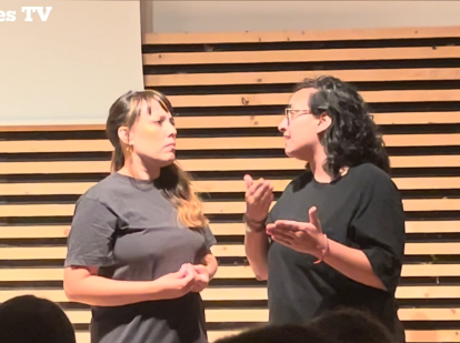 Un momento de la representación de la obra 'Esas latinas'