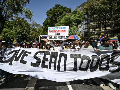 Miles de personas se manifestaron en Caracas exigiendo la libertad de todos los presos políticos