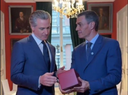 El gobernador de California, el demócrata Gavin Newsom, junto a Pedro Sánchez
