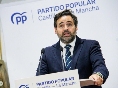 Paco Núñez en la Mesa de Infraestructuras del Partido Popular de Castilla-La Mancha.

REMITIDA / HANDOUT por PP C-LM
Fotografía remitida a medios de comunicación exclusivamente para ilustrar la noticia a la que hace referencia la imagen, y citando la procedencia de la imagen en la firma
04/3/2026