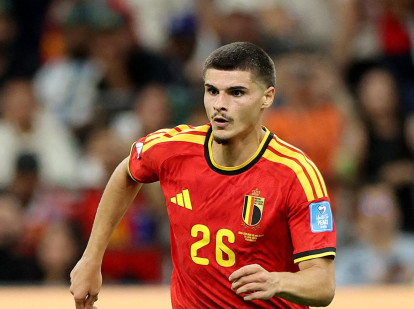 VANCOUVER, BRITISH COLUMBIA - JUNE 26: Matias Fernandez-Pardo #26 of Belgium controls the ball during the FIFA World Cup 2026 Group G match between New Zealand and Belgium at BC Place Vancouver on June 26, 2026 in Vancouver, British Columbia.   Emilee Chinn/Getty Images/AFP (Photo by Emilee Chinn / GETTY IMAGES NORTH AMERICA / Getty Images via AFP)