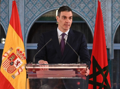 (Foto de ARCHIVO)
El presidente del Gobierno español, Pedro Sánchez, ofrece una rueda de prensa tras ser recibido por el Rey de Marruecos, Mohamed VI, en su primer viaje oficial de esta legislatura a Marruecos, a 21 de febrero de 2024, en Rabat (Marruecos). El viaje de Sánchez, acompañado por el ministro de Asuntos Exteriores, Unión Europea y Cooperación, se produce más de un año después de la Reunión de Alto Nivel (RAN) con Marruecos, que sirvió para consolidar la nueva etapa en la relación iniciada tras el respaldo al plan de autonomía marroquí para el Sáhara en marzo de 2022. Se espera que incluya un encuentro con el rey Mohamed VI dado que había una invitación pendiente por parte del monarca alauí.

Moncloa
21 FEBRERO 2024;VIAJE;RABAT;MARRUECOS;REY MOHAMED;
21/2/2024