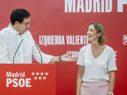 La candidata socialista que concurrirá a la Alcaldía de Madrid en 2027, Reyes Maroto, y el candidato socialista a la Comunidad de Madrid, Óscar López