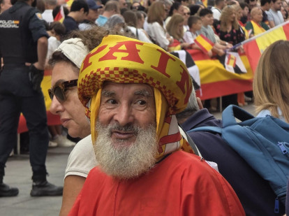 Mohamed Mustafa, al que todo Ceuta conoce como Dudú, durante la bienvenida a los Reyes