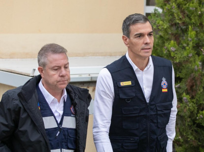 Pedro Sánchez y Emiliano García-Page, este jueves tras la reunión del Cecopi