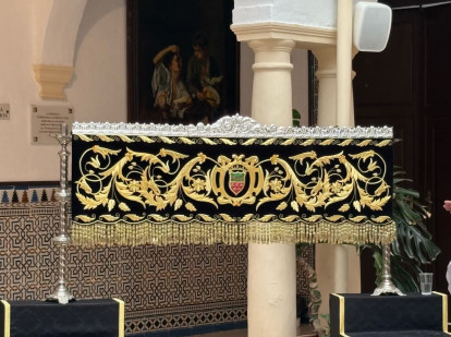 Bambalina trasera del nuevo paso de la Virgen de los Dolores de Cabra