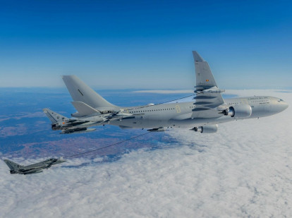Airbus A330 MRTT abasteciendo combustible durante el vuelo.

REMITIDA / HANDOUT por AIRBUS DEFENCE AND SPACE
Fotografía remitida a medios de comunicación exclusivamente para ilustrar la noticia a la que hace referencia la imagen, y citando la procedencia de la imagen en la firma
11/4/2025