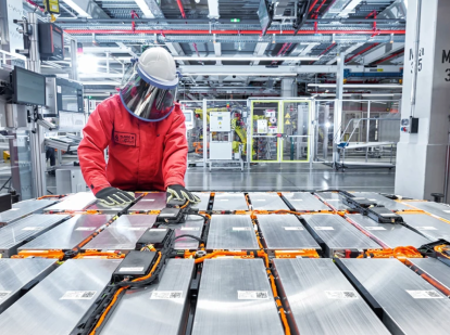 Fábrica de baterías para coches eléctricos en funcionamiento