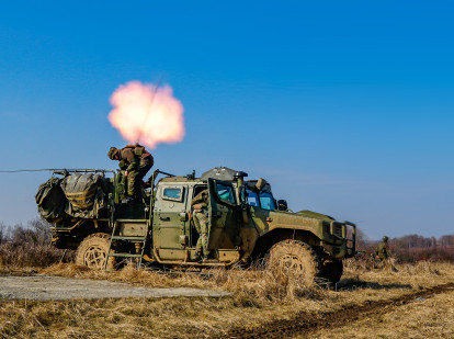 Vehículo VAMTAC CARDOM, para transporte y fuego de morteros