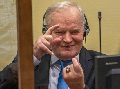 The Hague (Netherlands), 27/08/2026.- (FILE) - Ratko Mladic prior to the pronouncement of the Appeal Judgment at the International Residual Mechanism for Criminal Tribunals (IRMCT) in The Hague, The Netherlands, 08 June 2021 (reissued 27 August 2026). Former Serbian general Ratko Mladic who was convicted of war crimes by the ICTY in 2017 died on 27 August 2026 at the age of 84. (Países Bajos; Holanda, La Haya) EFE/EPA/JERRY LAMPEN