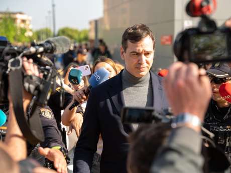 David Sánchez, hermano de Pedro Sánchez, saliendo de los Juzgados de Badajoz la semana pasada
