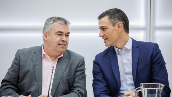 Pedro Sánchez y Santos Cerdán en la Ejecutiva Federal del PSOE de 2023