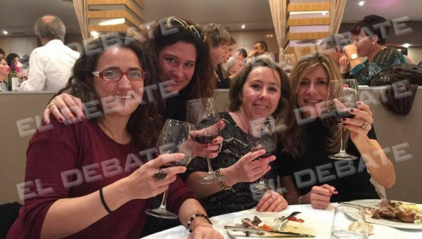 Leire Díez junto a Begoña Gómez, la mujer del presidente del Gobierno, Pedro Sánchez