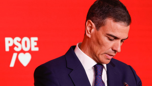 Pedro Sánchez pide «perdón» ante las acusaciones contra Santos Cerdán