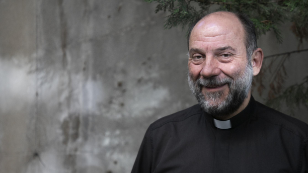 José María Calderon, director de las Obras Misionales Pontificias en España, atiende al diario El Debate en el día del DOMUND