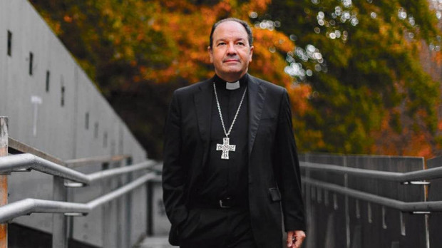 El obispo de Vitoria, Juan Carlos Elizalde, aborda las principales cuestiones de la Iglesia