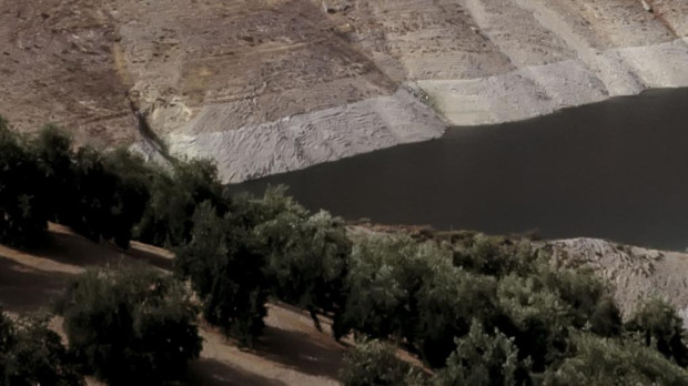 IZNAJAR PANORAMICA DE LA POBLACIO Y DEL PANTANO SOBRE EL RIO GENIL