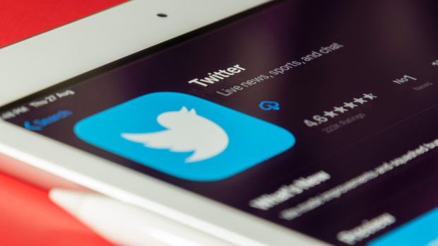 Los usuarios de Twitter que leen y no escriben cada vez crece más