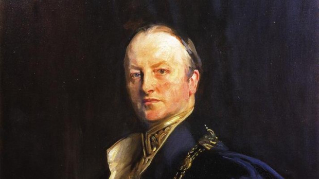 Lord Curzon, político conservador británico, que sirvió como virrey de la India y secretario de Estado de Asuntos Exteriores