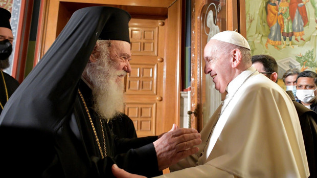 El Papa Francisco se reúne con el arzobispo ortodoxo de Atenas, Ieronymos II