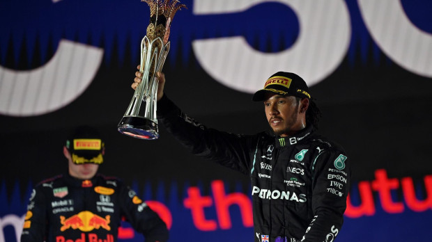 El piloto de Mercedes ha conseguido su octava victoria de la temporada en la nueva pista de Yeddah