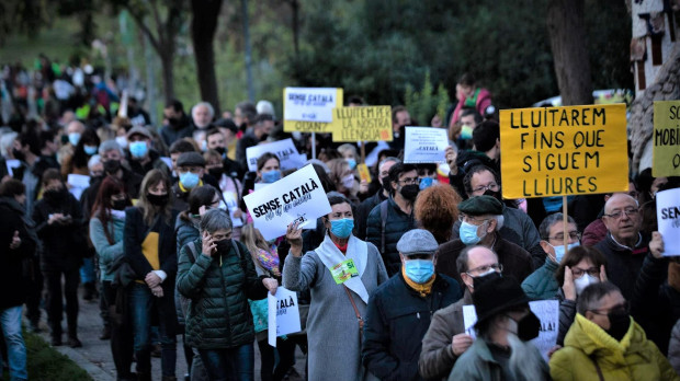 Manifestación en Canet de Mar contra la sentencia del TSJC que ha fijado un 25 % de castellano en la escuela Turó del Drac