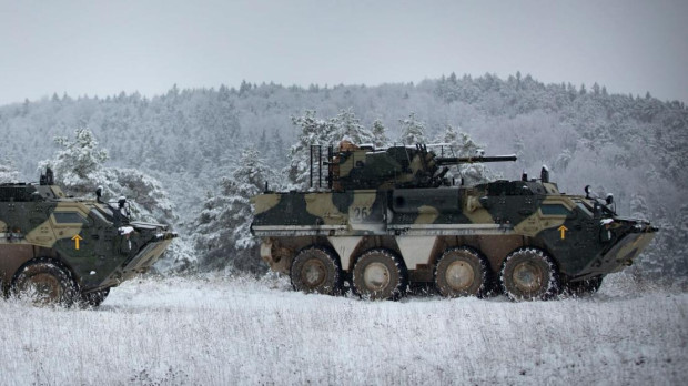 Tanques ucranianos en las proximidades de la frontera con Rusia