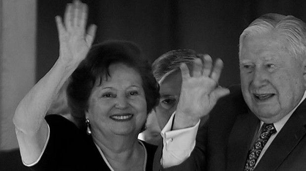 Lucía Hiriart con su marido Augusto Pinochet