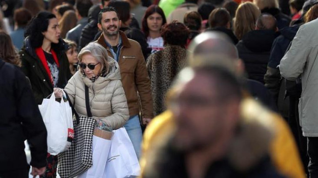 Los madrileños ultiman sus compras navideñas