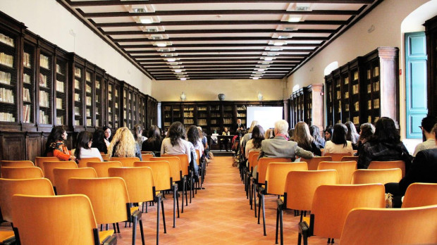 Se busca al profesional que trabaja la empatía y la diversidad