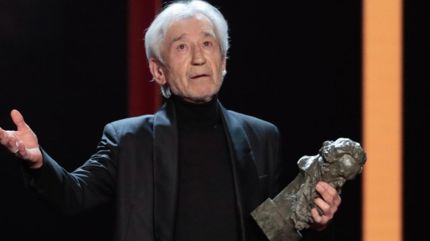 José Sacristán tras recoger el Goya de Honor en los Premios Goya 2022