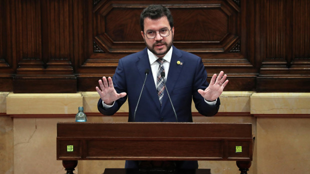 El presidente de la Generalitat de Cataluña, Pere Aragonés, durante una sesión plenaria del Parlamento