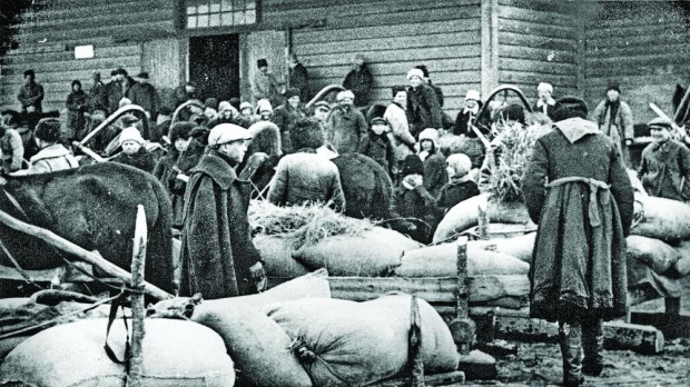 Requisa de trigo en el óblast de Kiev, 1930