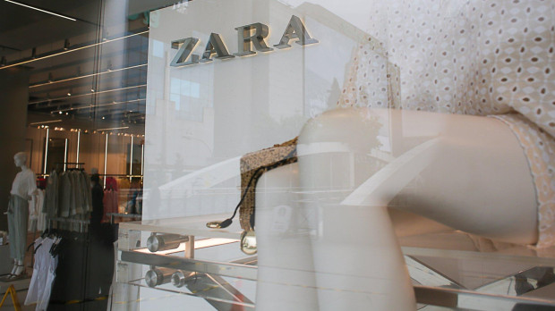 Inditex decidió la semana pasada cerrar sus casi 80 tiendas en Ucrania cuando comenzó la invasión