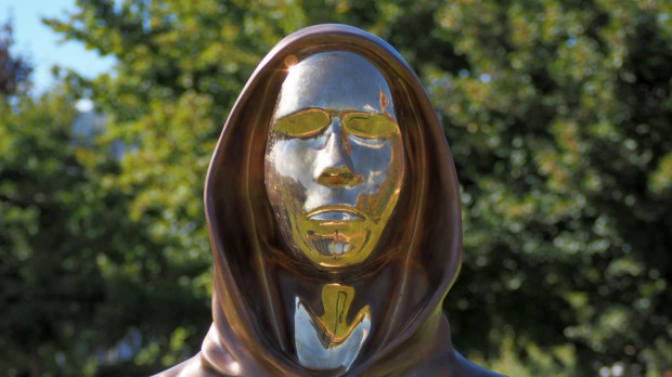 Busto de Satoshi Nakamoto en Budapest