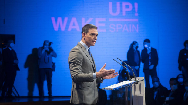 El presidente del Gobierno, Pedro Sánchez, interviene en la inauguración de la segunda edición del foro económico español ‘Wake Up, Spain!, Aprendizaje, crecimiento y sostenibilidad en la Europa solidaria’, en la Casa de América